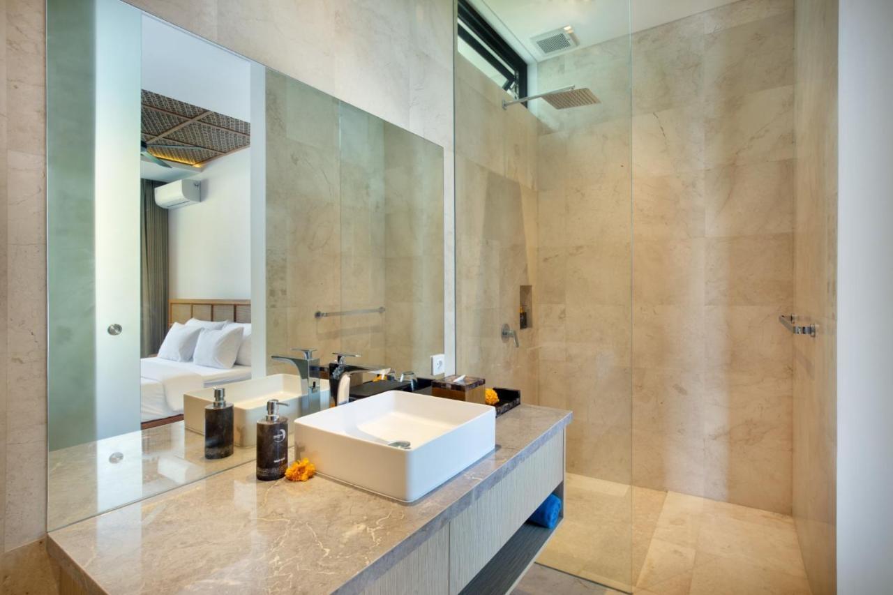 Eight Palms Villa Seminyak By Ini Vie Hospitality Buitenkant foto