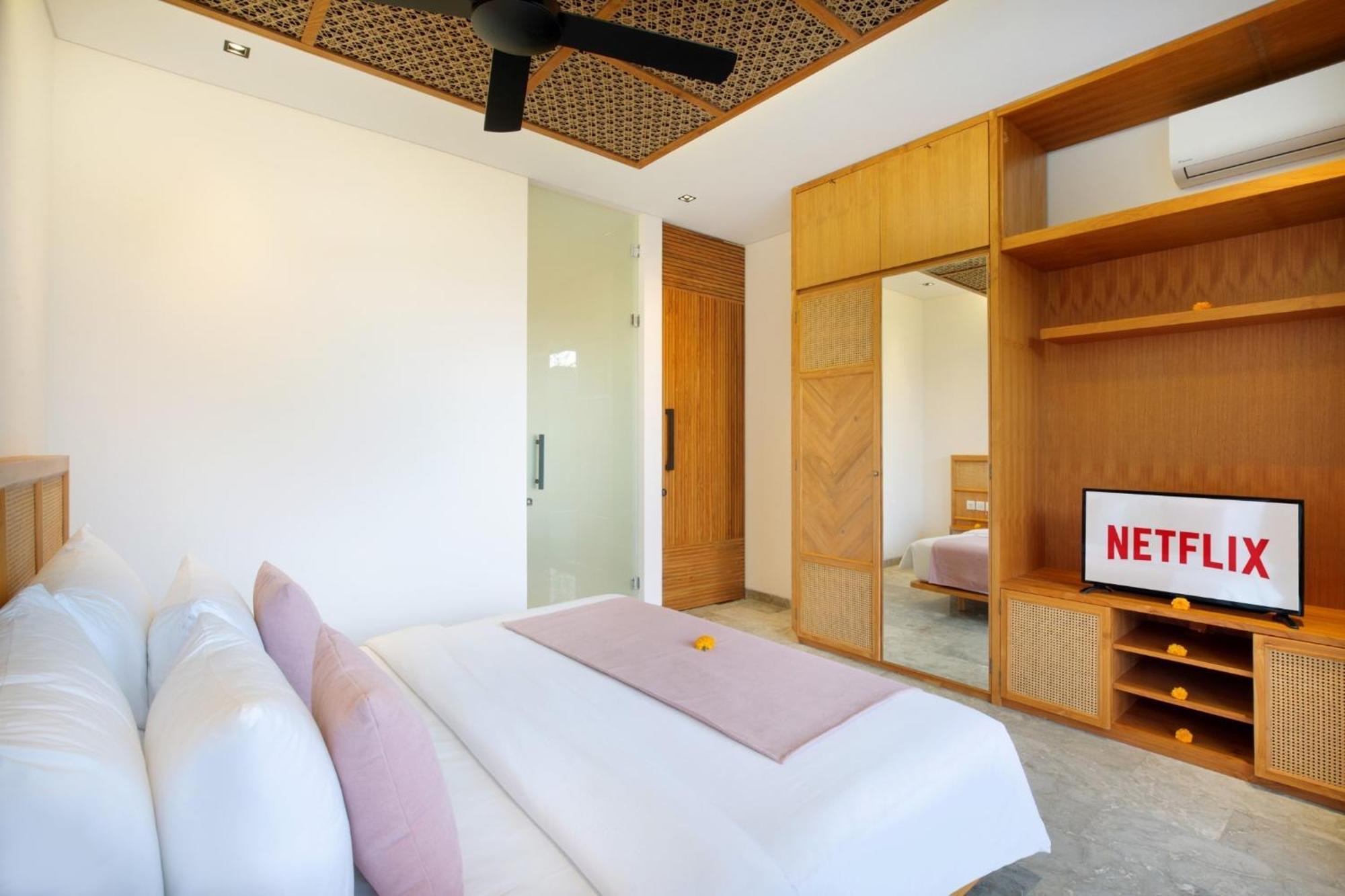 Eight Palms Villa Seminyak By Ini Vie Hospitality Buitenkant foto