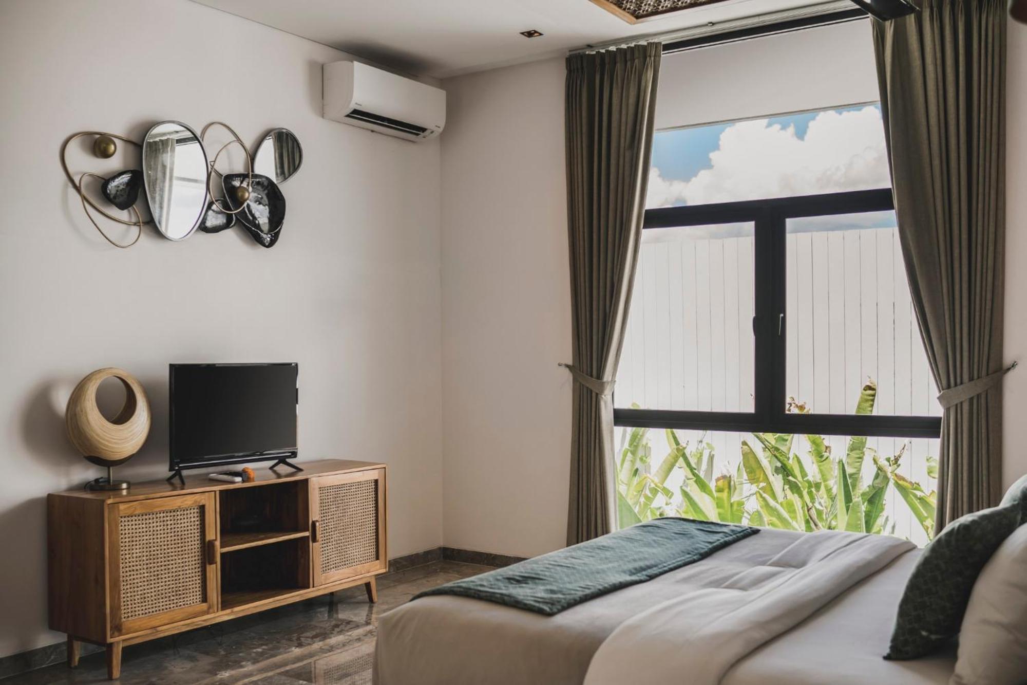 Eight Palms Villa Seminyak By Ini Vie Hospitality Buitenkant foto